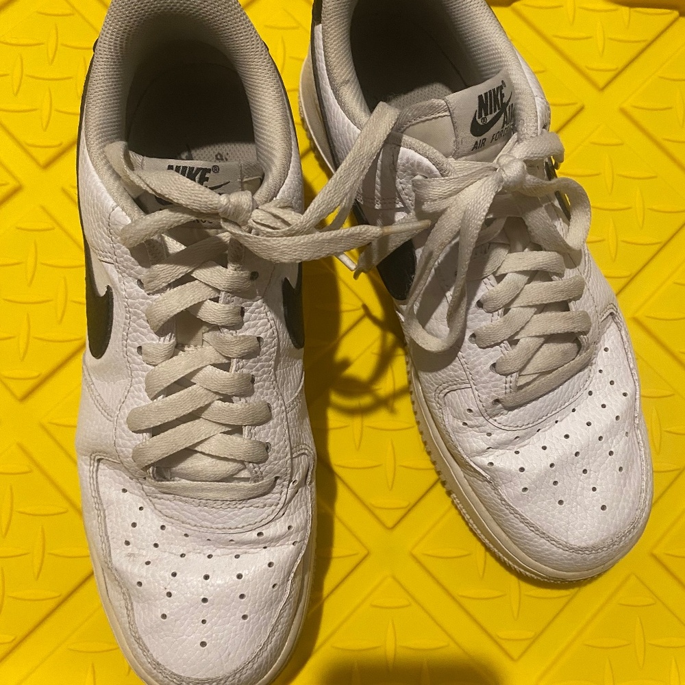 Nike Air Smeakers Size 10.5